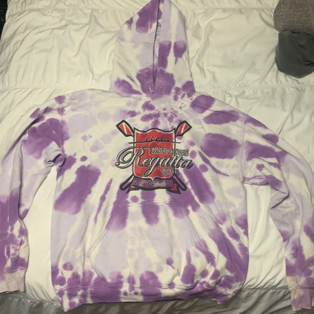 GILDAN Purple tie-dye hoodie